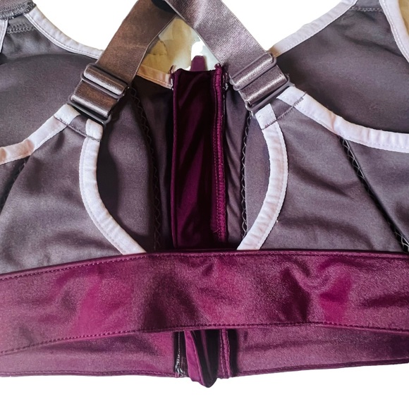 Fabletics ZOE High Impact Sports Bra ~ Size Small ~ Purple - Picture 9 of 9